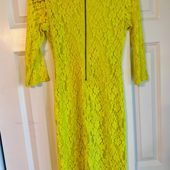 Spence Petite neon green/Citron lace 3/4 sleeve fitted lace midi dress EUC - Picture 6 of 16